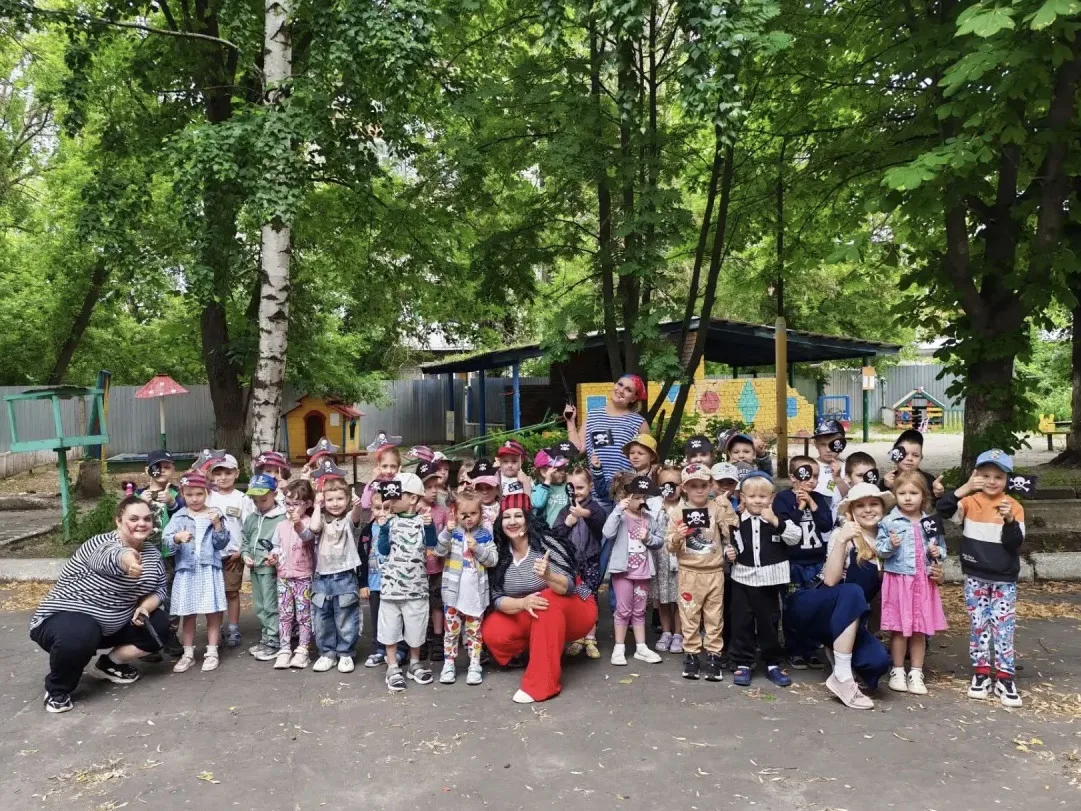 Сегодня, 15 июня, в МДОУ детском саду «Росинка» было по настоящему жарко! 🔥 
Наши маленькие воспита