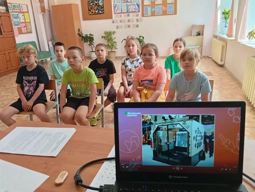 🌍 Познавательное путешествие в мир экологии: дети узнали о второй жизни вещей!

📣 В рамках информа