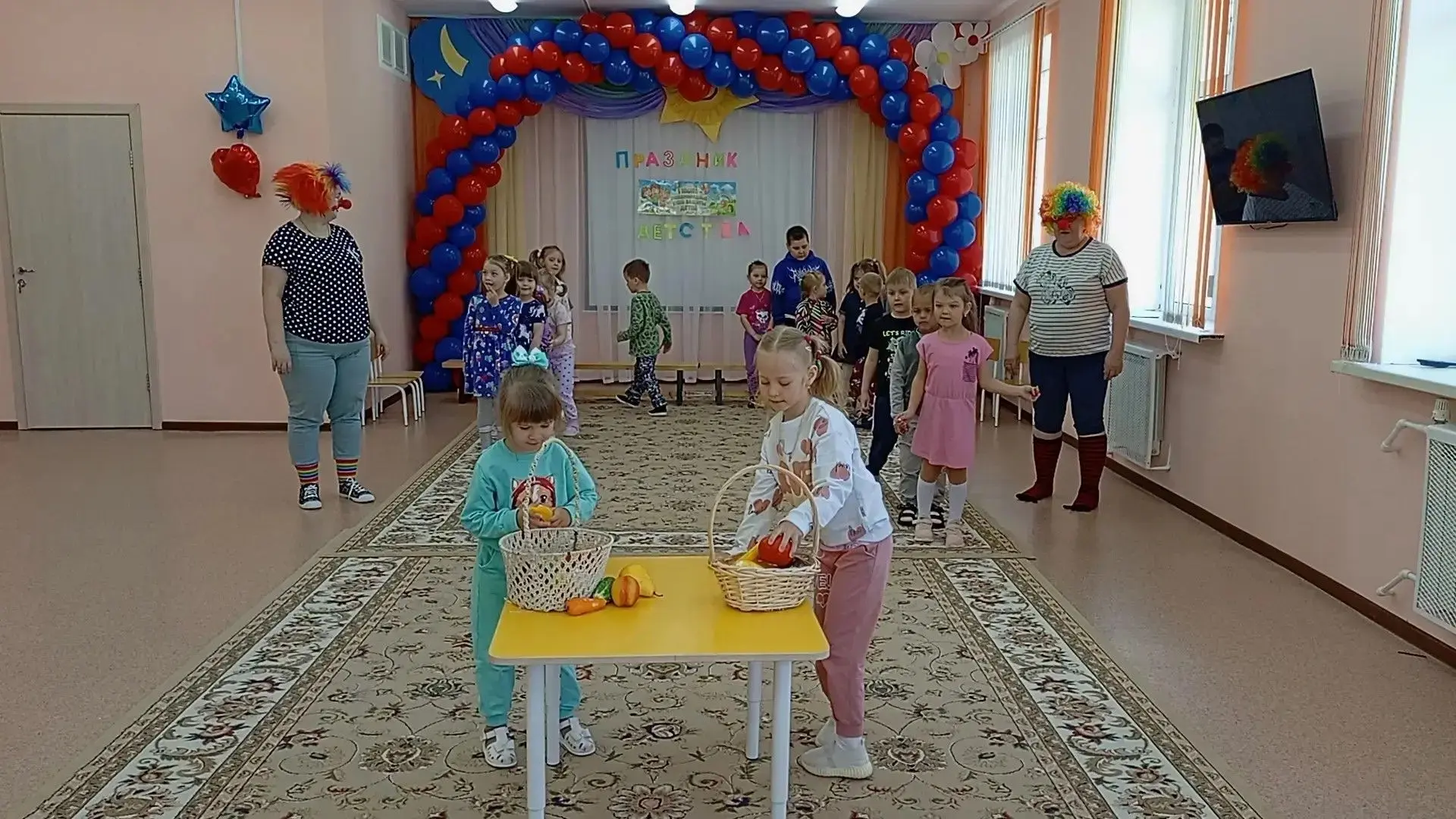 🌞 В первый день лета отмечается международный праздник –" День защиты детей". Это не т...