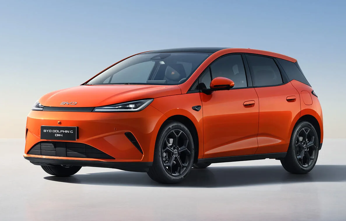 BYD готовит недорогой хэтчбек для Европы   BYD рассекретила новый Dolphin G — компактный хэтчбек, со