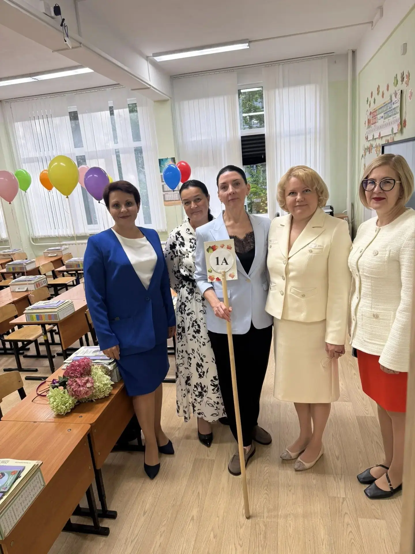 https://vk.ru/public215980482?w=wall-215980482_153 И снова прозвенел первый звонок для ...