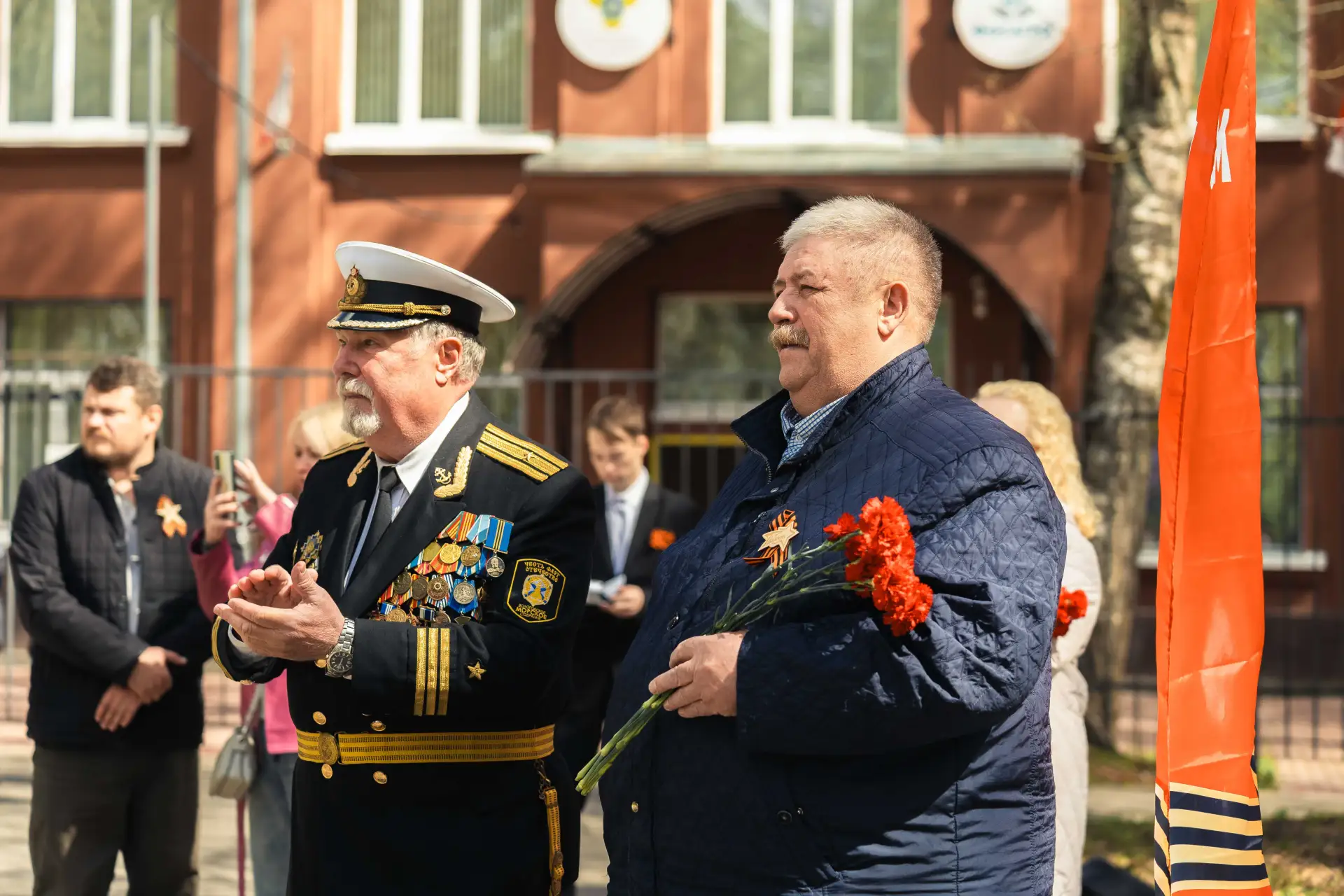 ⭐️ В Молочном отпраздновали День Победы!  В Комсомольском сквере прошло торжественное мероприятие, п