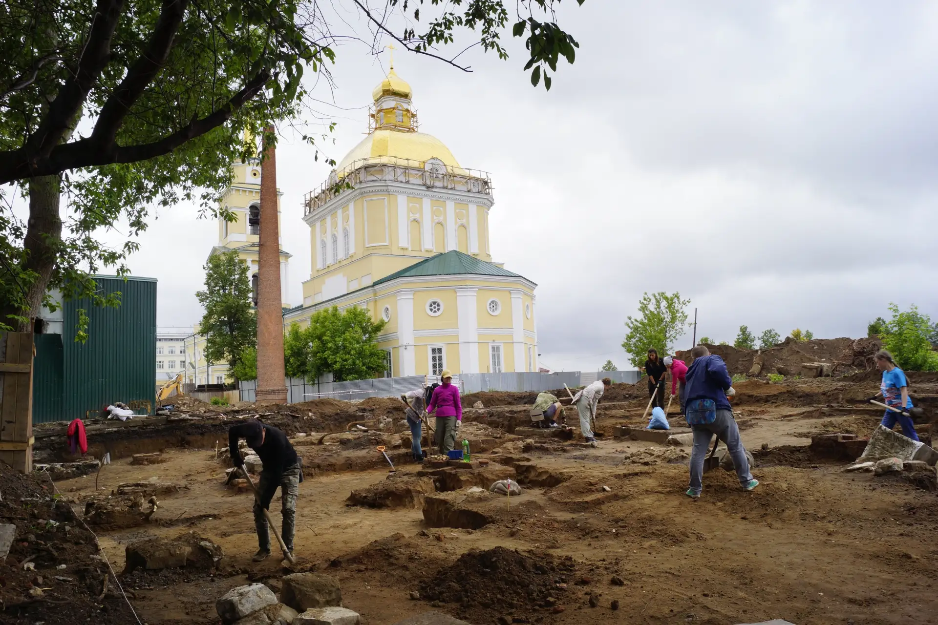На месте бывшего зоопарка нашли еще два памятника
Специалисты Камской археологической экспедиции, ве