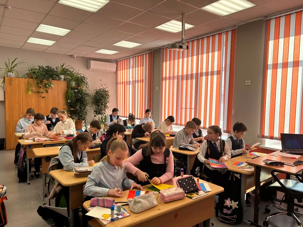 Творческая мастерская "Открытка к 23 февраля". День защитника Отечества - это праздник воинской добл