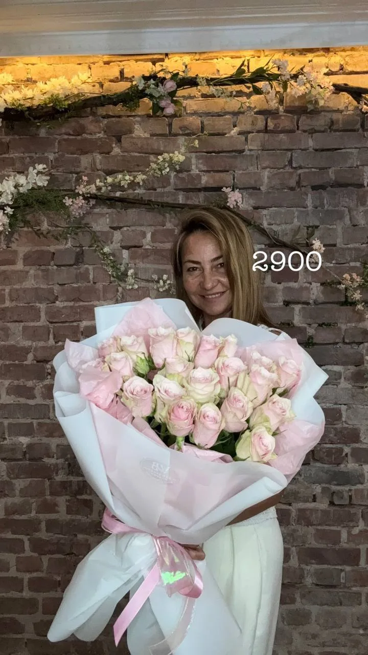 У нас сегодня пришла свежая поставка цветов‼️ Ждем ваших заказов 🫶