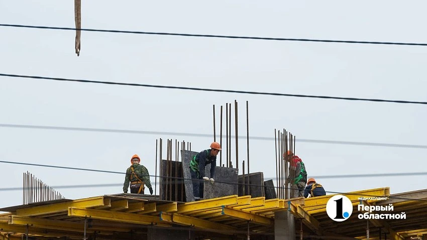 👷‍♂️ Монолитчики стали самыми высокооплачиваемыми рабочими на Южном Урале летом-2026