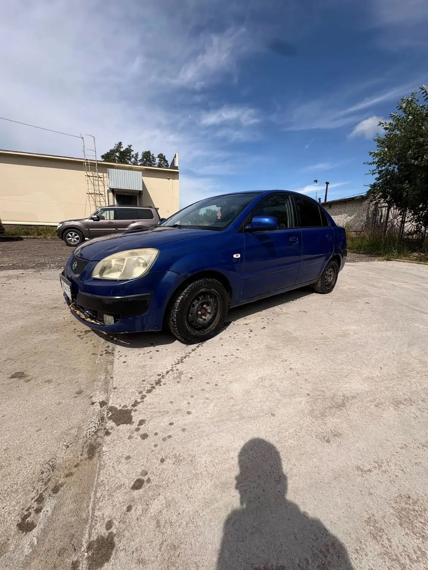 ✅ Kia Rio 2, 2006 г.в., 1.4 механика, пробег 200 т.км.

💁‍♂️ 4 эсп, кондей. Документы чистые, на уч