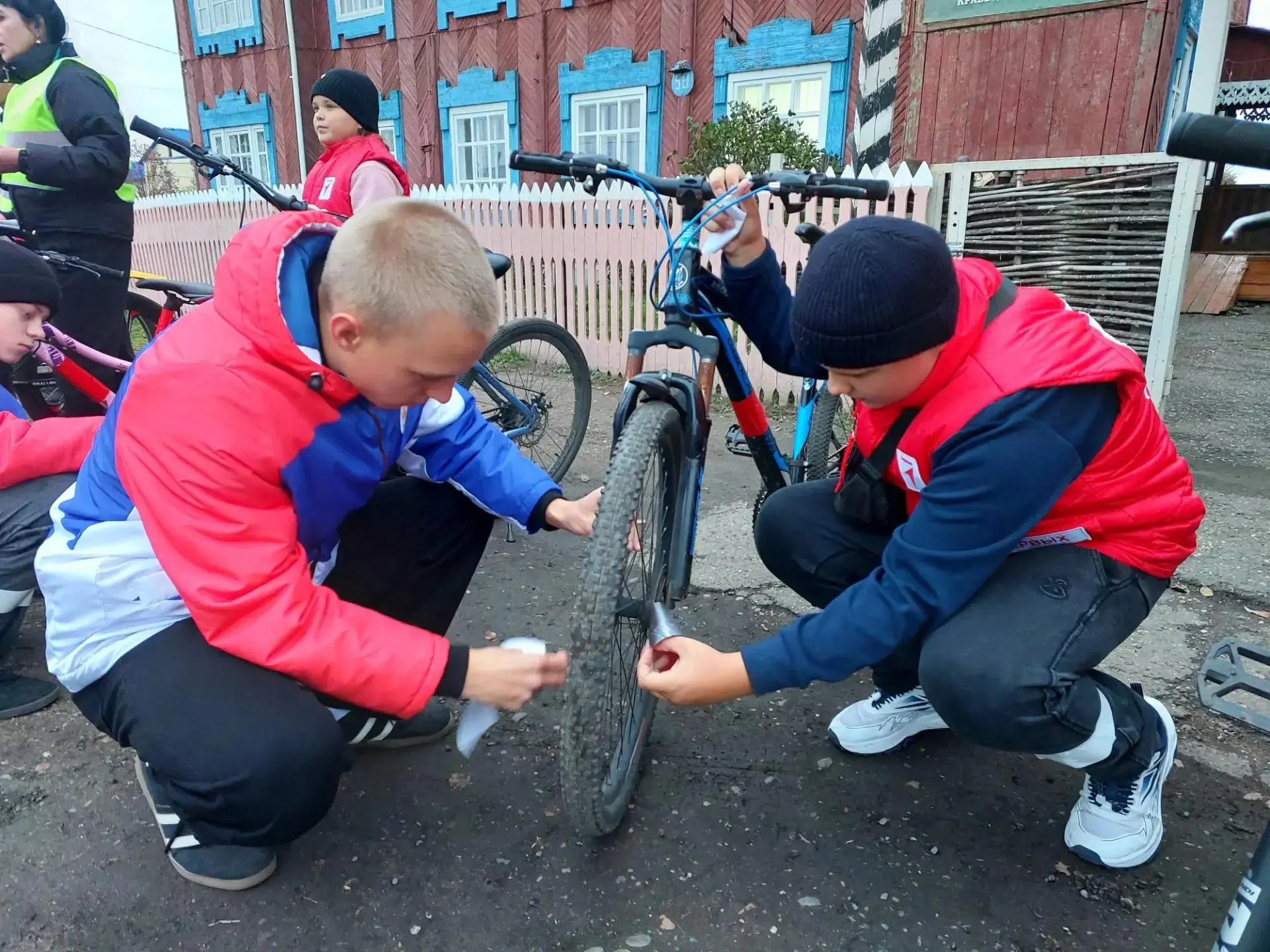 🚴 ВОЛОНТЕРЫ ПОМОГЛИ В ОРГАНИЗАЦИИ БЕЗОПАСНОГО ВЕЛОЗАБЕГА 🚦