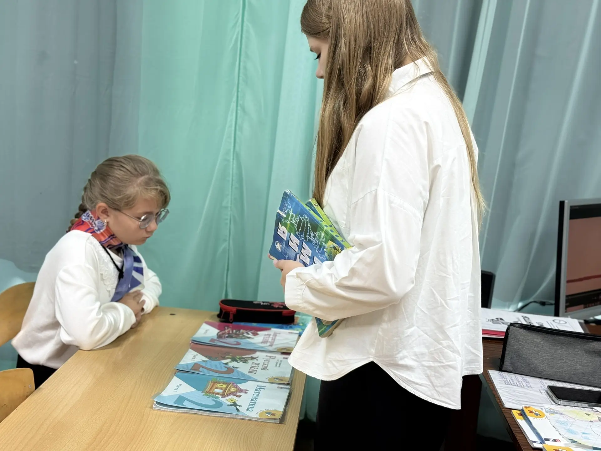 Школьный рейд: учебники под контролем! 📖