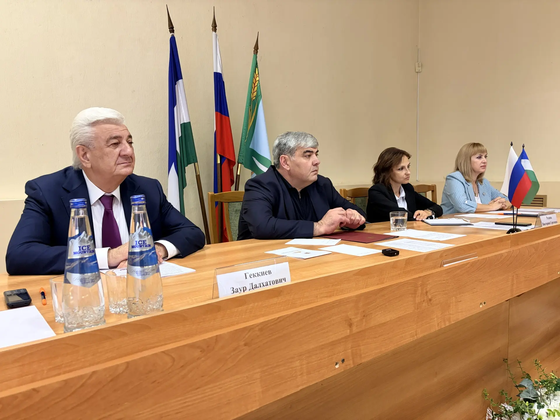 Сегодня в рамках рабочей поездки по районам республики посетил Майский район, где встре...