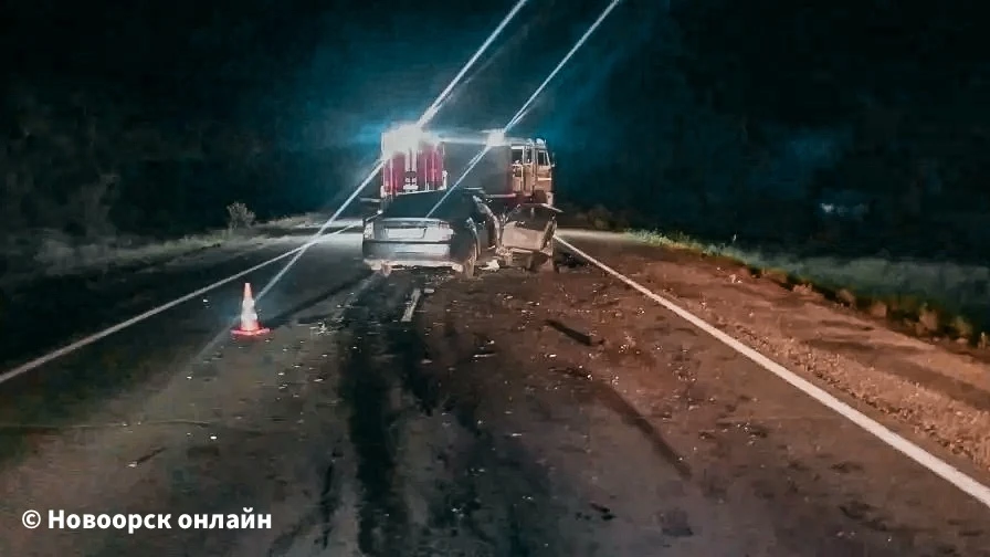 Смертельное ДТП: «Лада Приора» столкнулась с трактором МТЗ-80, погиб 22-летний водитель

13 июня 202
