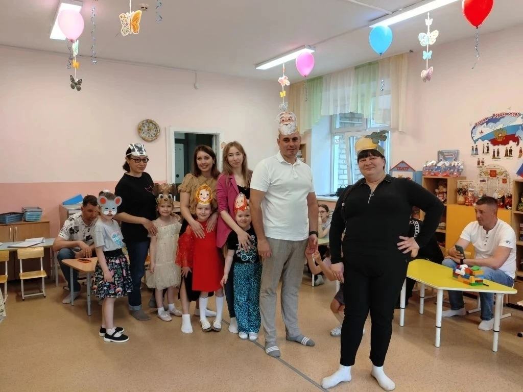 День семьи отметили ярко! В группе «Непоседы» состоялась семейная гостиная «Пока все до...
