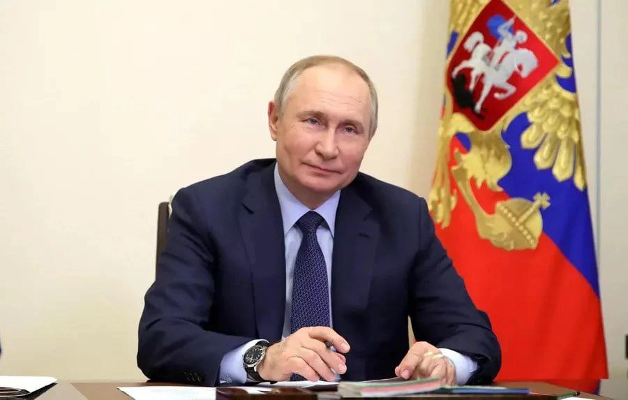🇷🇺 Сегодня свой день рождения отмечает наш Верховный Главнокомандующий, Президент Рос...