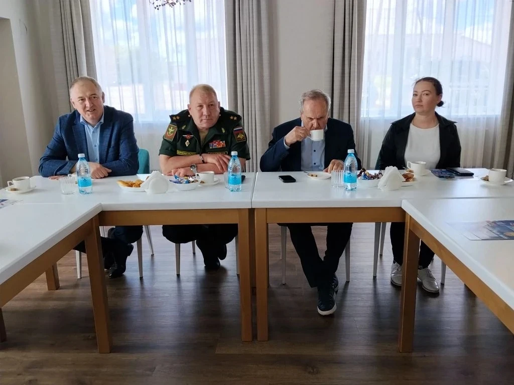 Вчера вместе с депутатом Самарской Губернской Думы Николаем Леонидовичем Сомовым и глав...