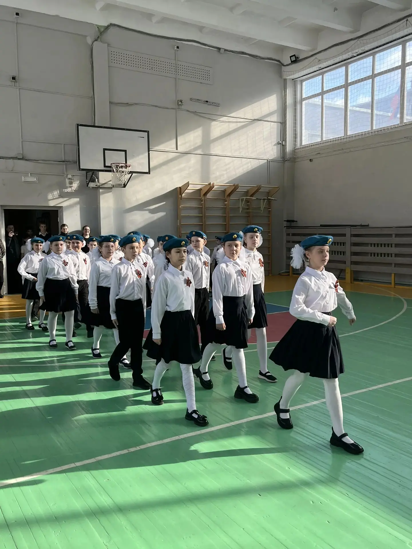 Сегодня прошли смотры строя и песни у 3-4 классов. Каждый взвод был награждён за победу в одной из н