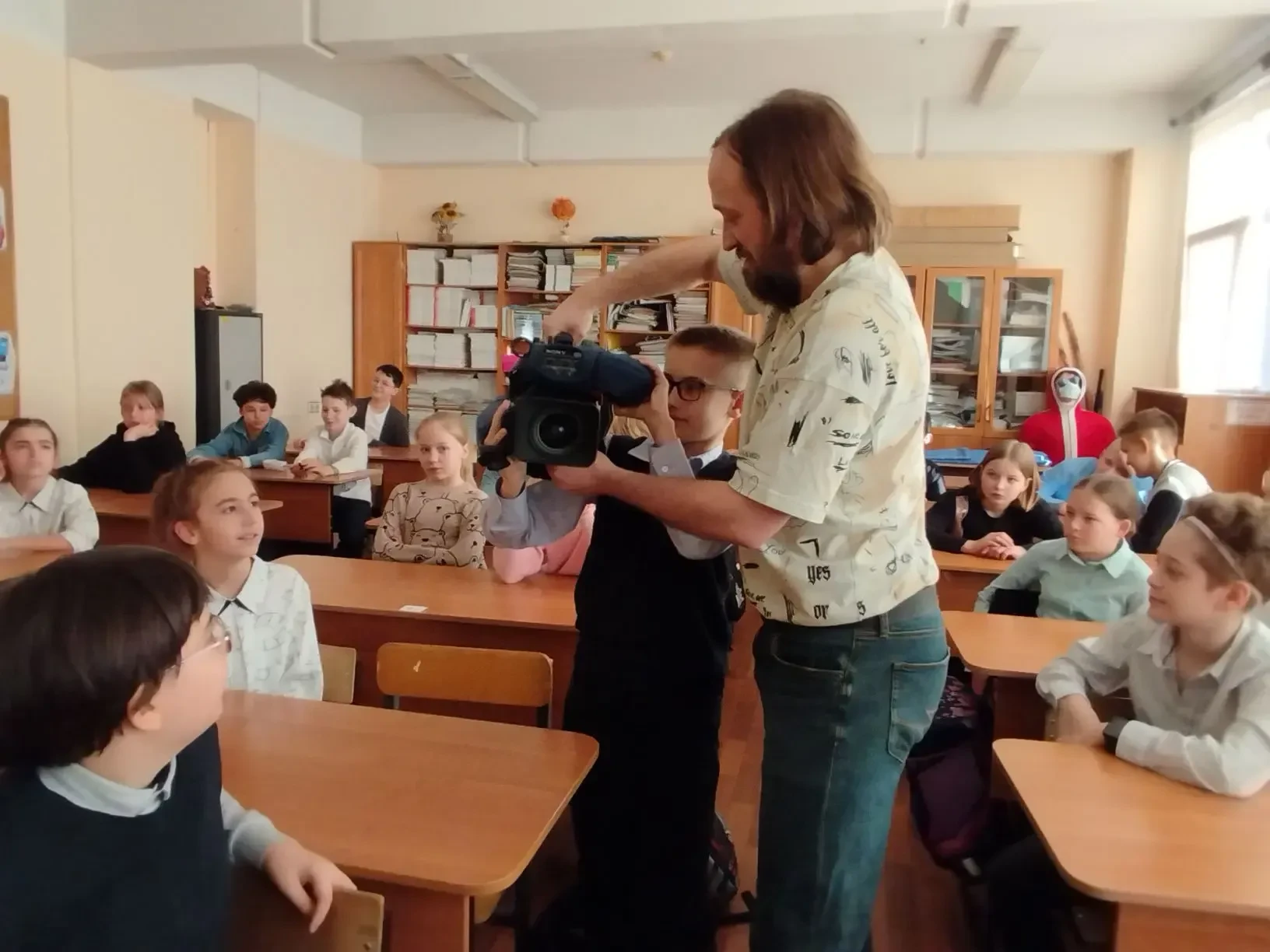 В лицее стало хорошей традицией приглашать родителей провести занятия с лицеистами.   🎥Сегодня учени