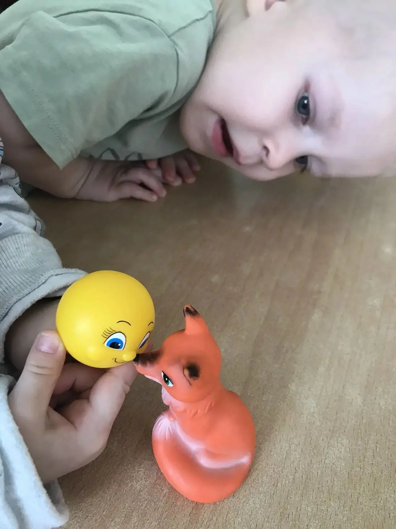 Для малышей сказка играет особую, многогранную роль. Она является ключом к развитию реч...