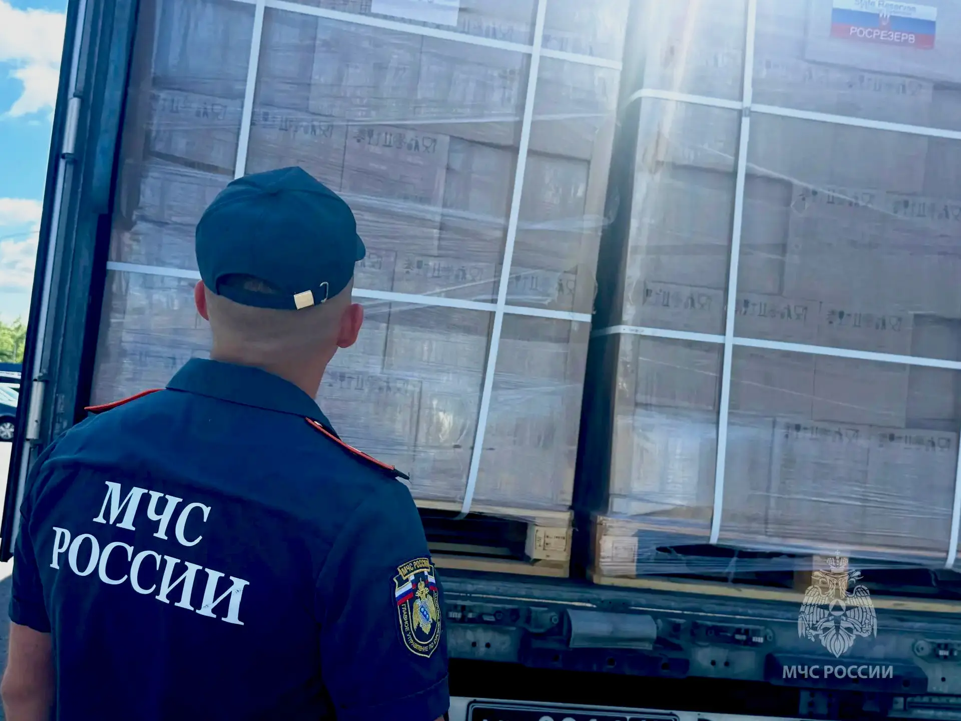 📍В Курскую область прибыла колонна гуманитарной помощи из Ногинского спасательного цен...