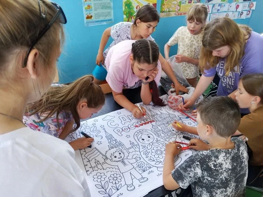 В СОШ № 9 прошла Всероссийская акция «Родиной горжусь», приуроченная ко Дню России!