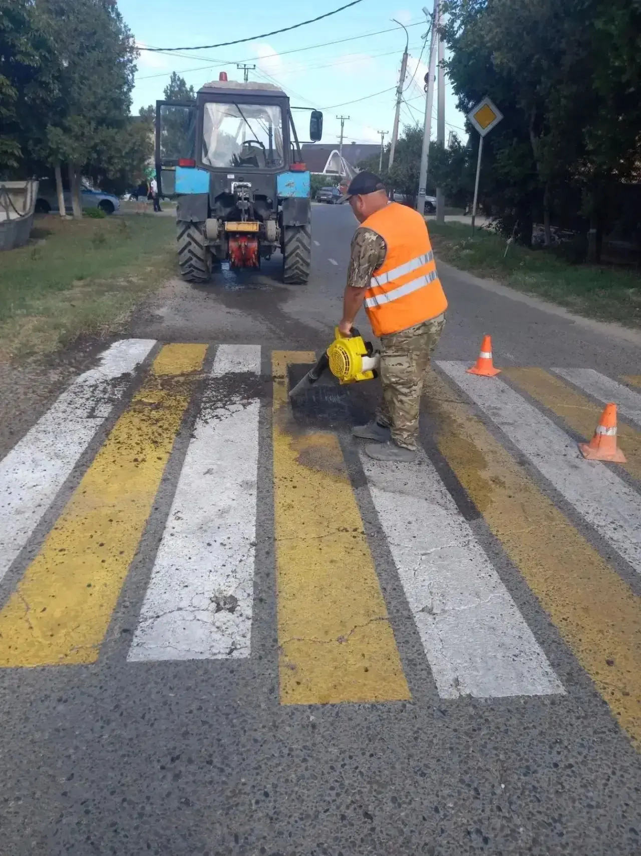 В Темрюке продолжают наводить порядок
