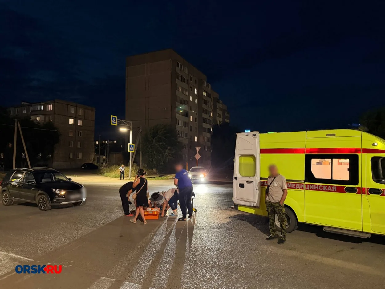 В Орске на Ялтинской сбили женщину: пострадавшую увезли в больницу

В Орске на улице Ялтинской произ
