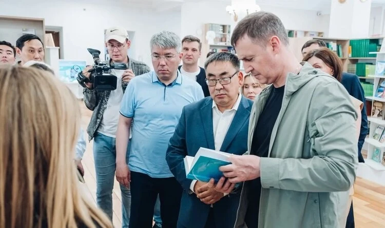 Дмитрий Патрушев ознакомился с прогрессом лекарственного растениеводства в научно-техно...