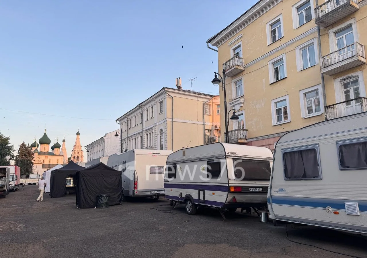 🎬 Стало известно, из-за съемок какого фильма в Ярославле перекрывали центр

Вечером 13 июня караван