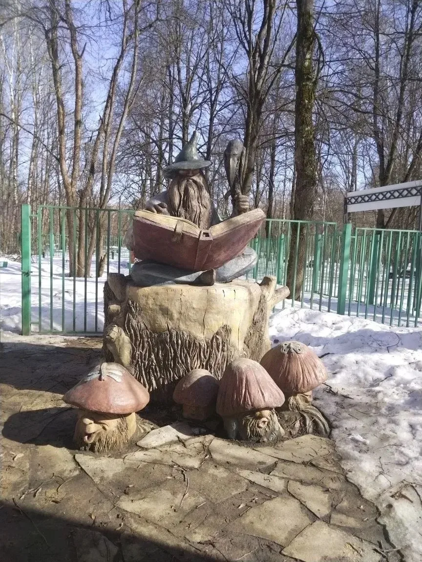 Выходные с пользой 🌲🛣️  В воскресенье, 22 марта, пятиклассники и учителя из школьного отделения №2 с