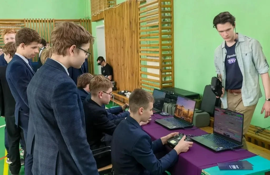 🚀 «Баба Яга в небе» и финал, который запомнится надолго!  Для учащихся 7-8 классов состоялись заключ