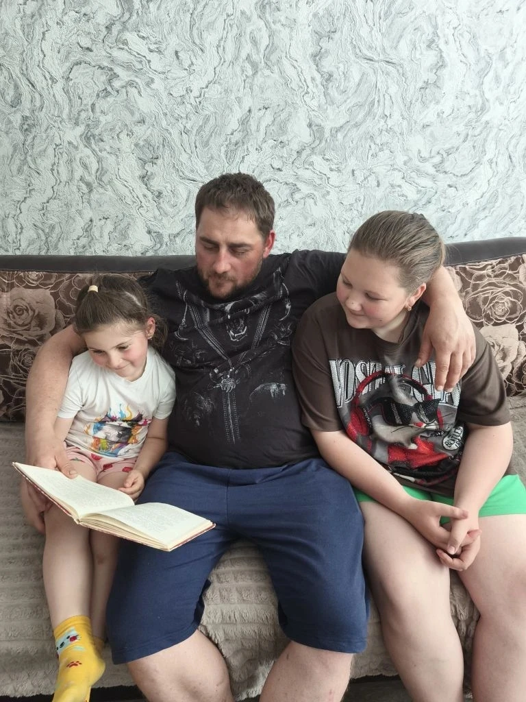 Как здорово читать сказки вместе с семьёй!!! 👍 Родители на несколько минут сами превра...