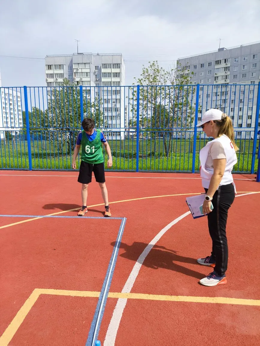 ВЫЗОВ ПЕРВЫХ   Команды нашей школы приняли участие в муниципальном этапе соревнований в рамках Всеро