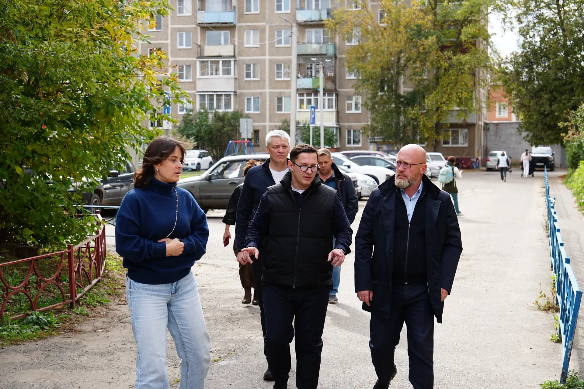 🏠 Сегодня посетил дворовую территорию на улице Жуковского — дома 25, 25А и 27
