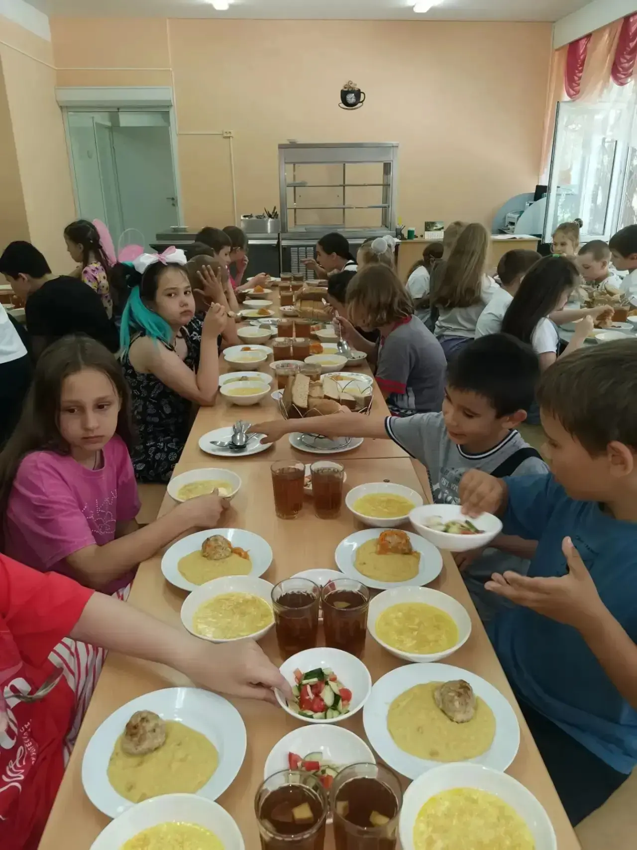 Спасибо нашим поварам, за то что вкусно варят нам!🧑‍🍳 👩‍🍳👨‍🍳🧂
В столовой нашей всегда самая в