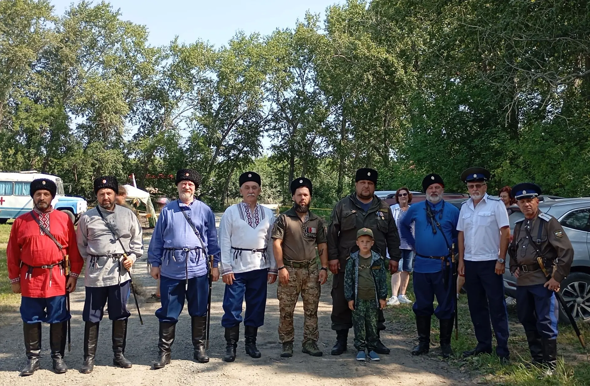 Большой войсковой казачий круг  в станице  Еманжелинская: единство, традиции и праздник души!

25 ию