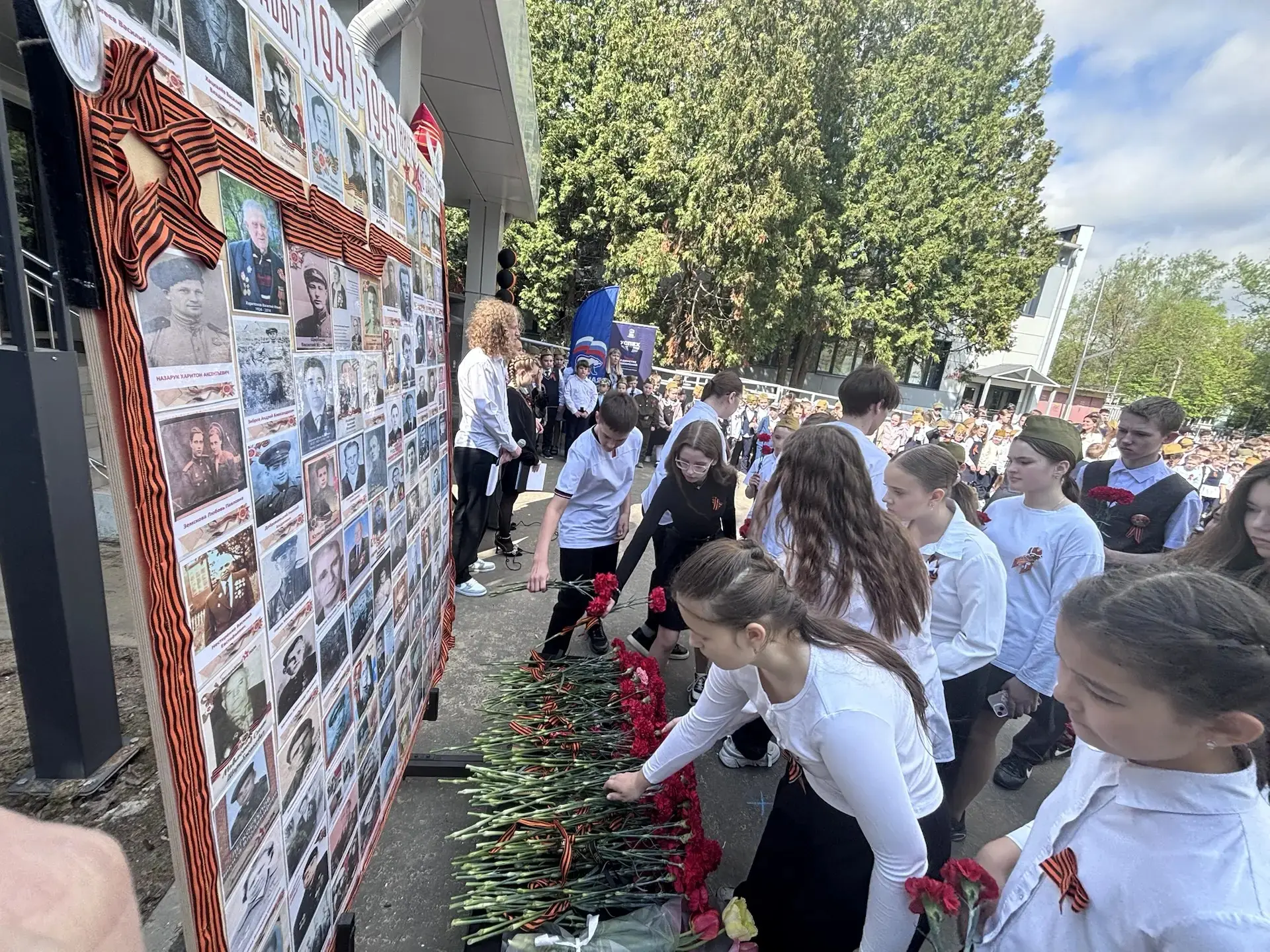 Торжественная линейка ко Дню Победы — мы помним и гордимся 🇷🇺🎖️🕊️  9 мая — особый день в истории наш