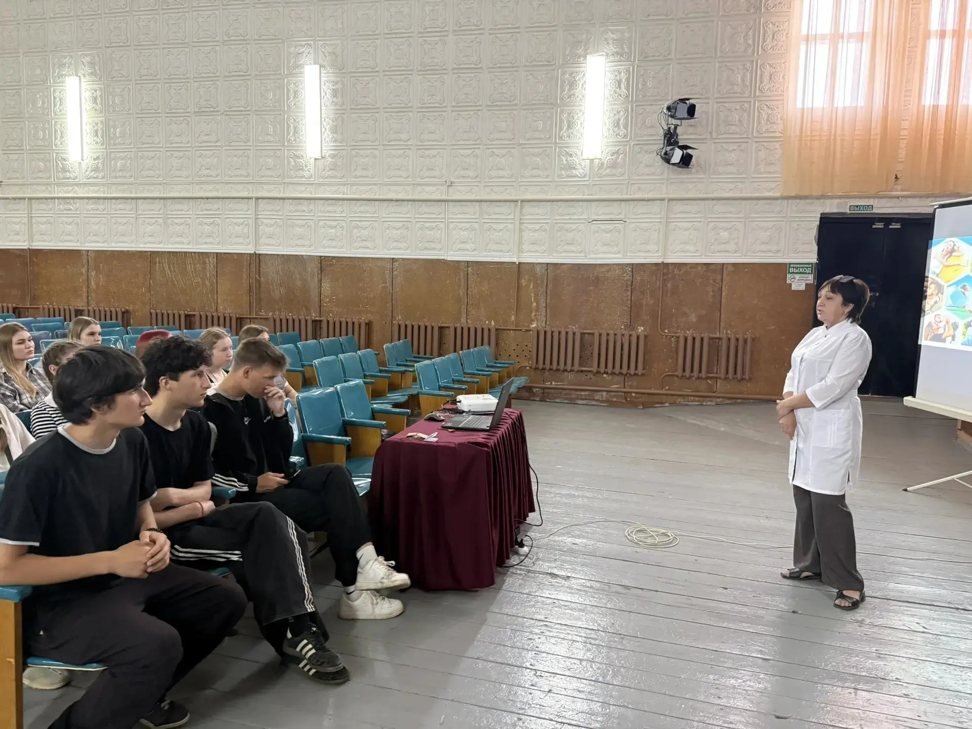 5 июня, в дни проведения месячника антинаркотической направленности, в Полтавченском культурно-досуг