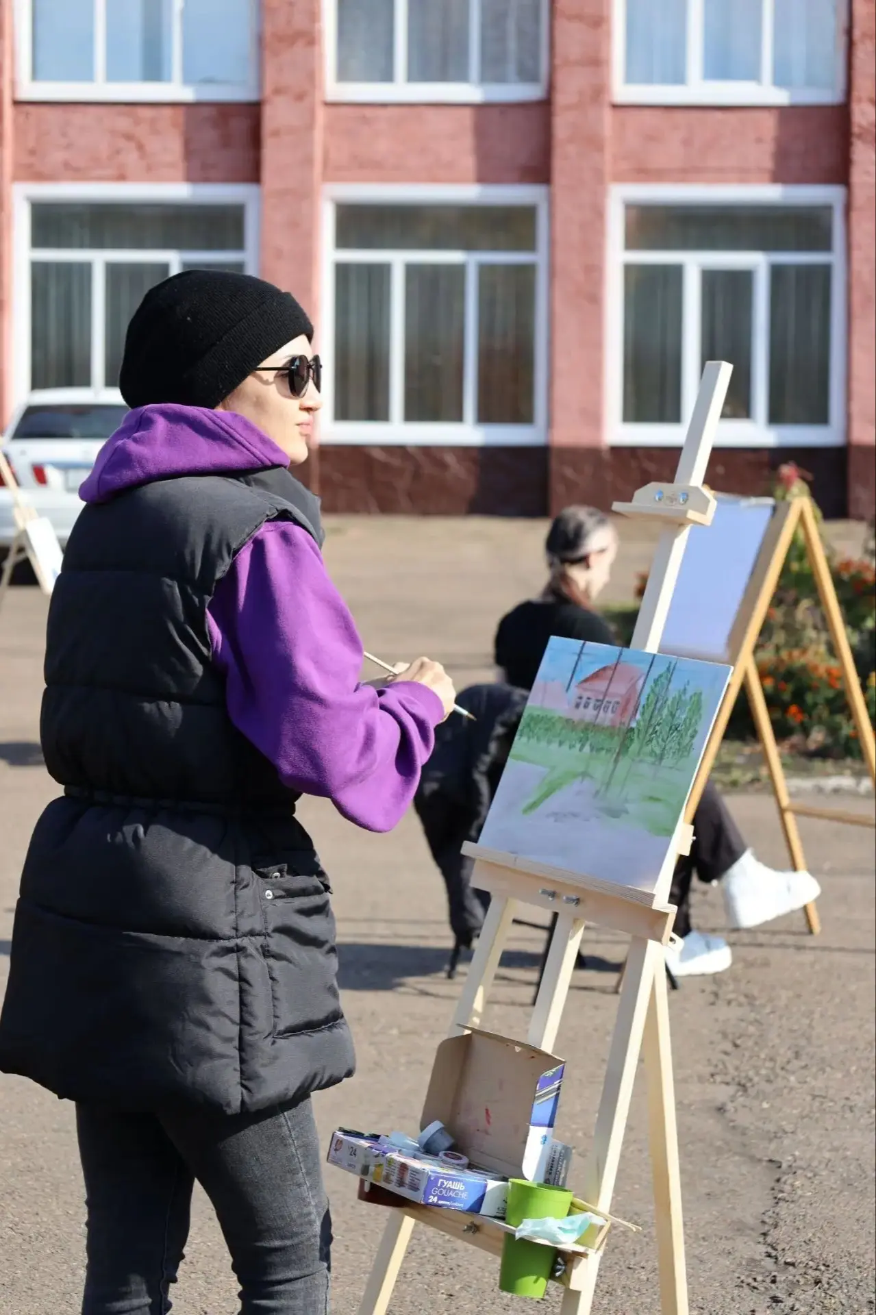 Сегодня мы наблюдали, как прямо на наших глазах, под лёгкими и уверенными движениями ки...