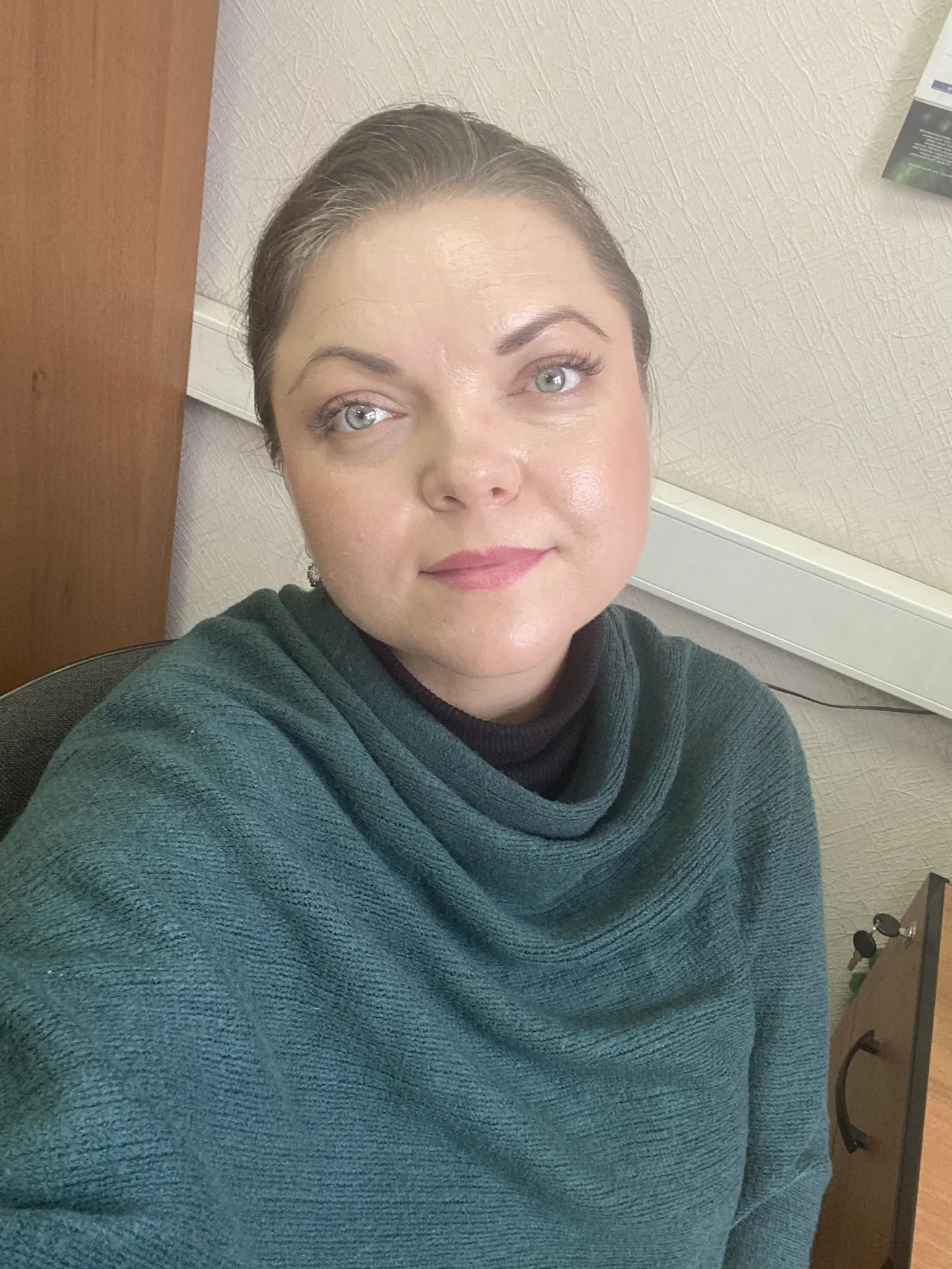 За окном прямо октябрь.. ждем отопление. А пока утепляемся как можем. Пятница, слава бо...
