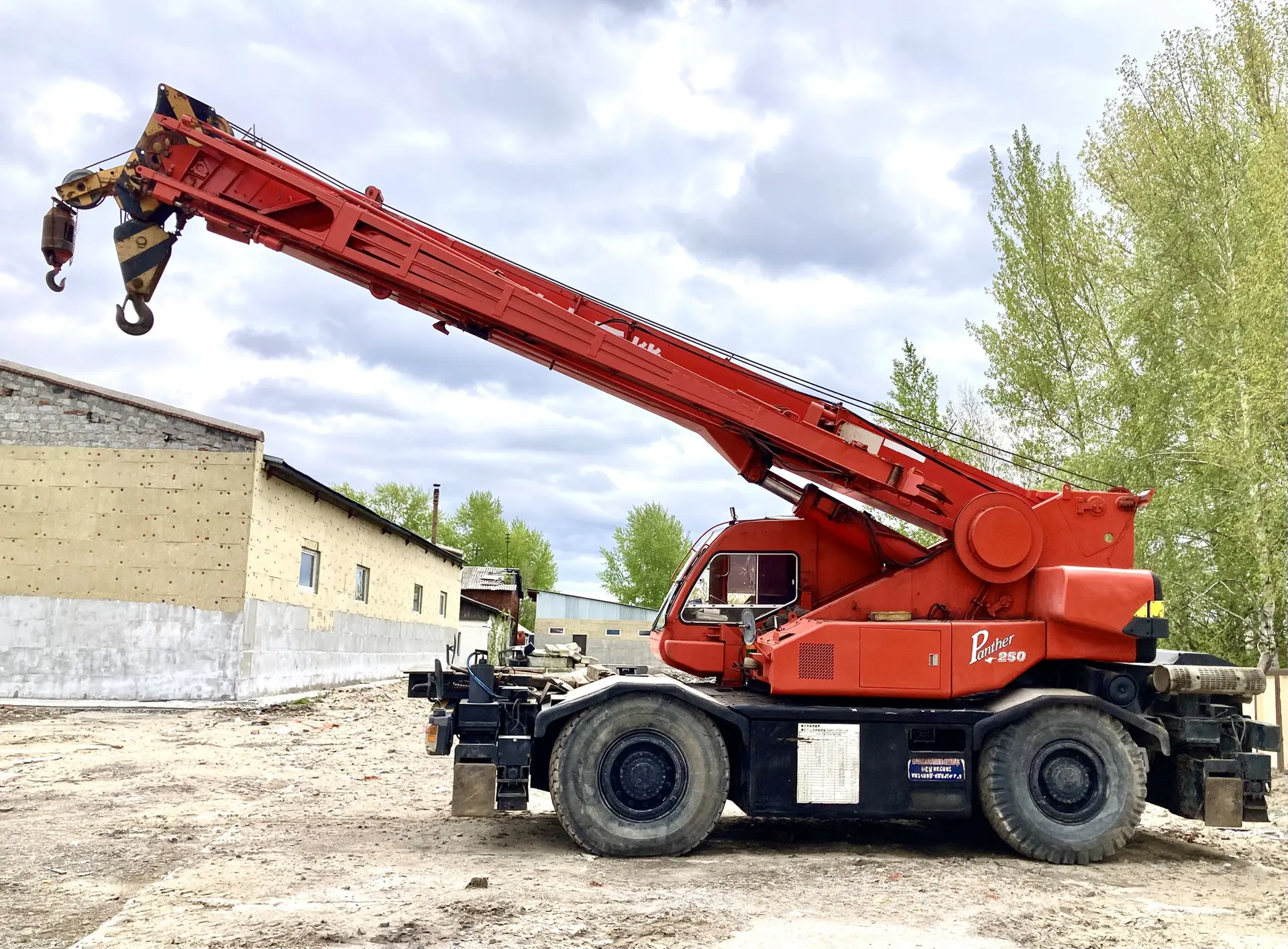 Полноповоротные краны «Kobelco»- грузоподъемность 25 тонн, вылет стрелы 31 метр 🔥
Kobelco Group - я