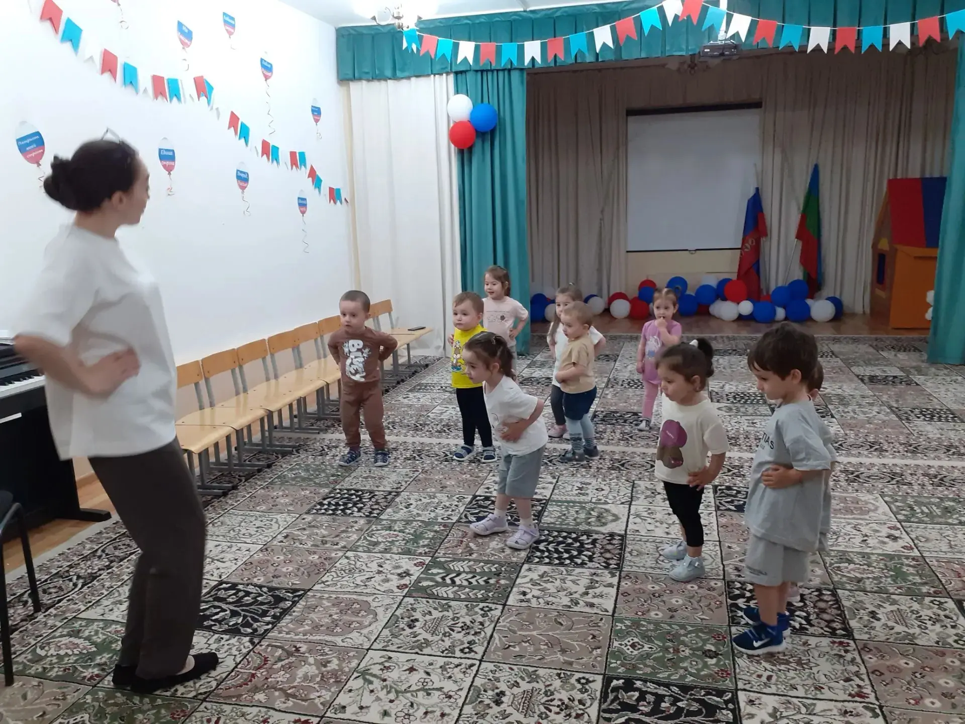 Музыкальный руководитель МБДОУ4 Детский сад " Золотой ключик " г.Усть-Джегуты Аджиева Мариям Анзоров