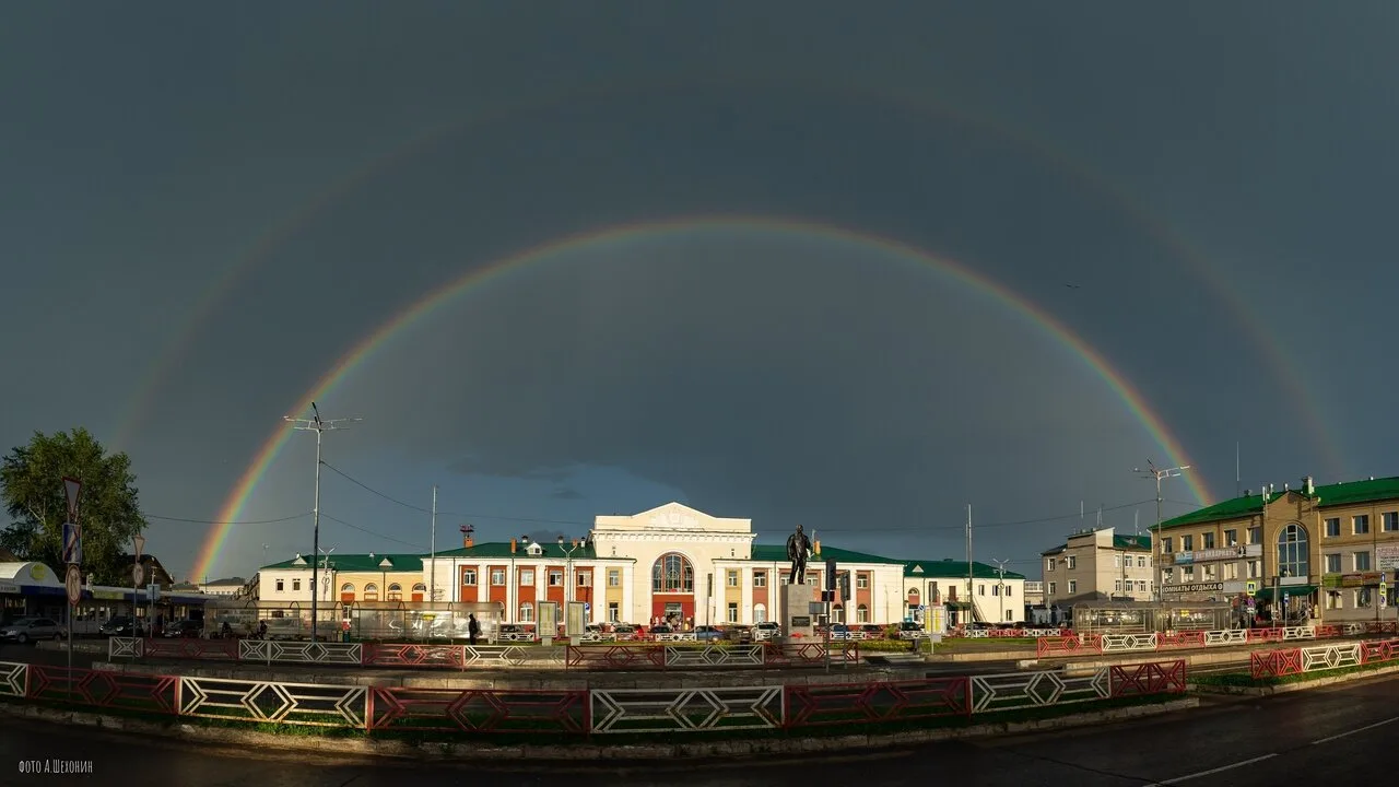 🌈 Чудо природы заметили жители Котласа! Двойная радуга озарила город и подарила северянам чуточку п