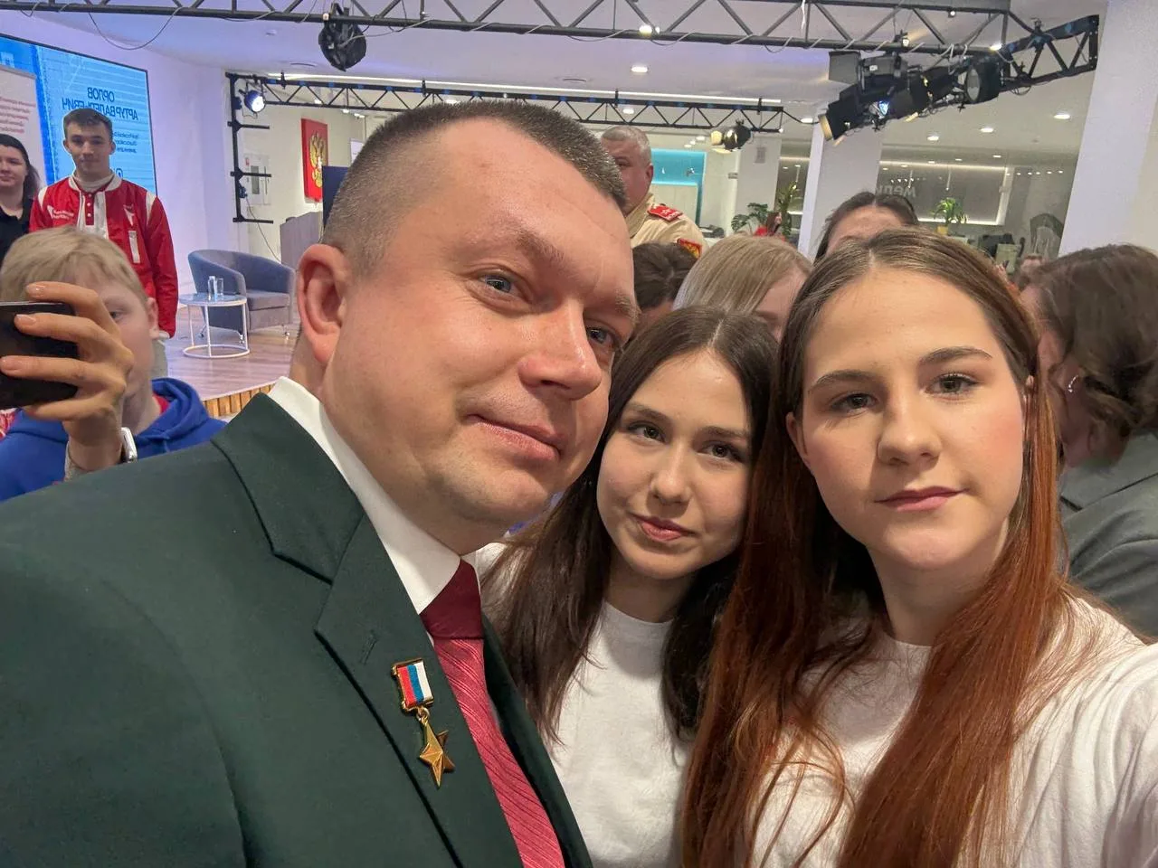 🌟 Встреча с Героем России и Председатель Движения Первых - Артуром Орловым в Иркутске! 🌟  Сегодня, 1