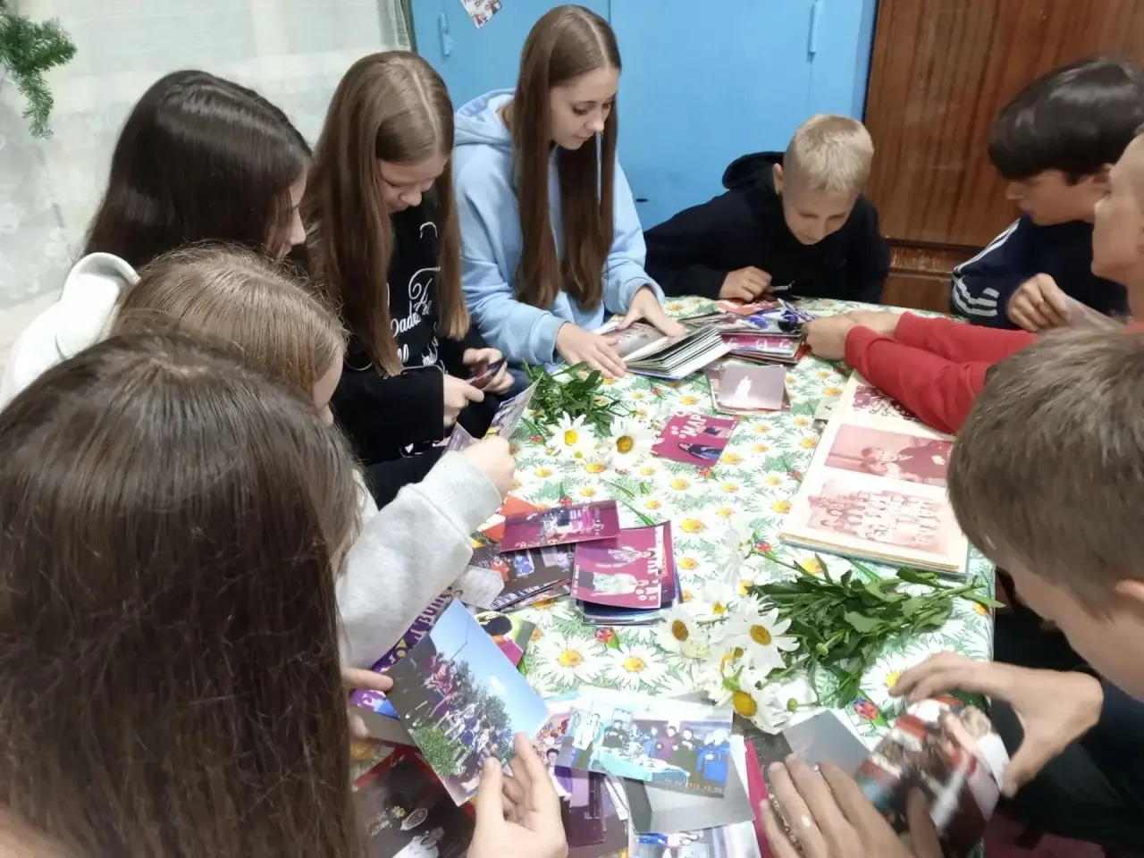 9 июля в Павлов-Хуторском СДК прошли посиделки ко Дню семьи ,любви и верности "Алые пар...