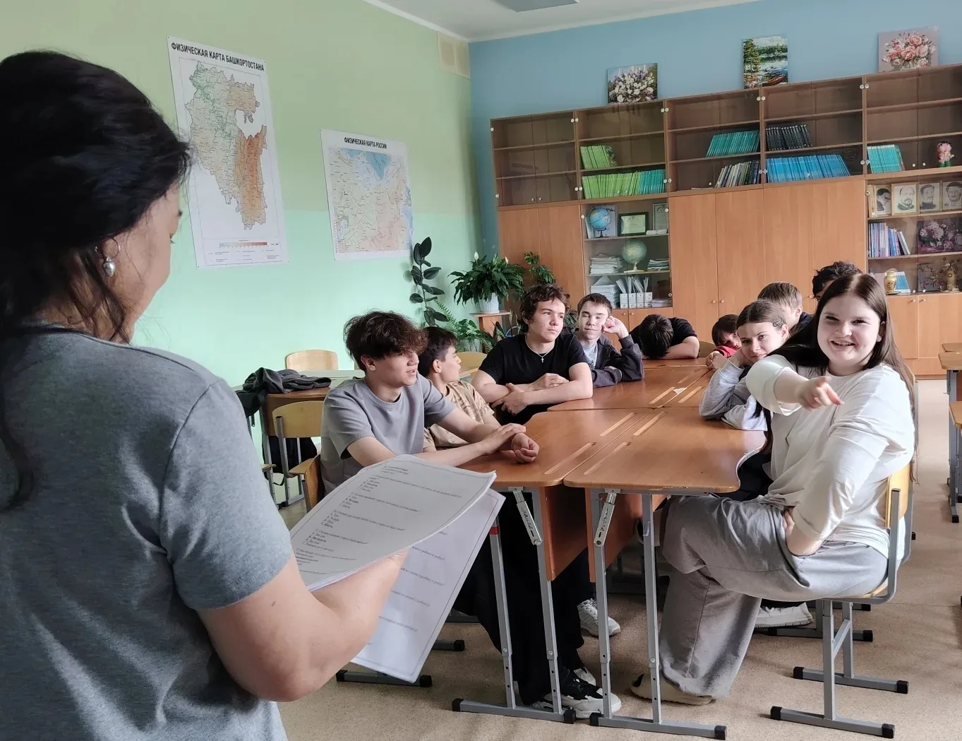 Сегодня у нас был не просто день, а настоящий пушкинский десант!

С утра ребята из «Трудового десант