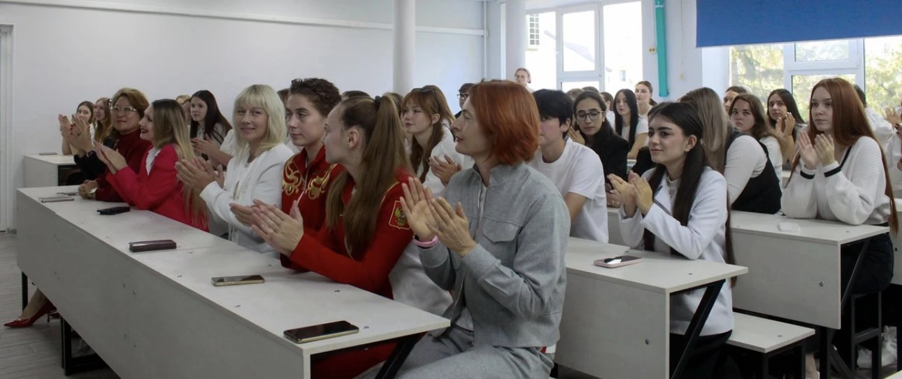 📸 Представляем вам ещё больше фото с награждения лауреатов молодёжной стипендии админи...