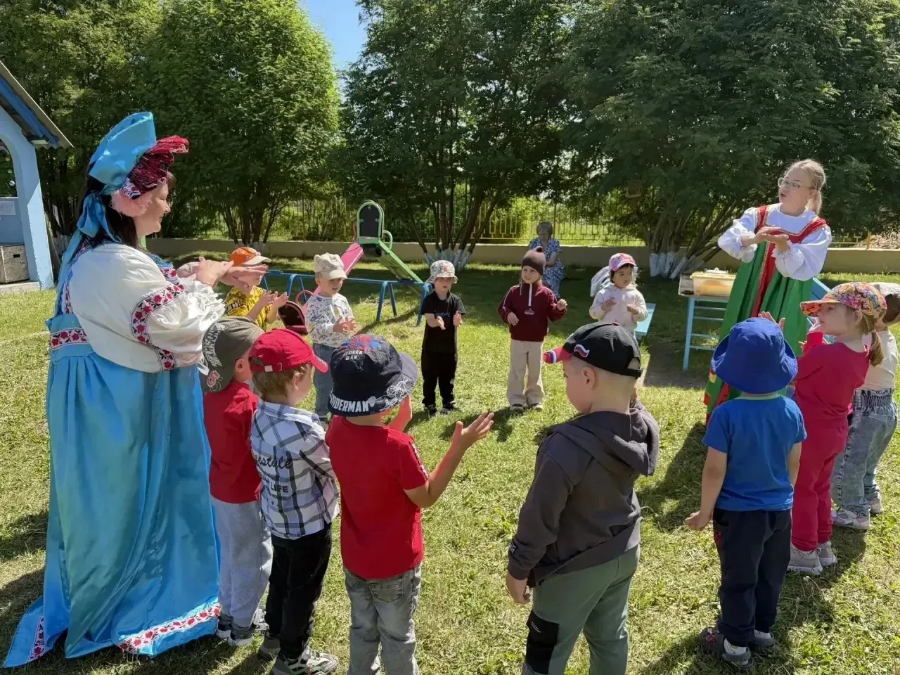 🎉Фестиваль народных игр!🎉

Во втором корпусе наши ребята играли в старорусские народные игры🎊

Сл
