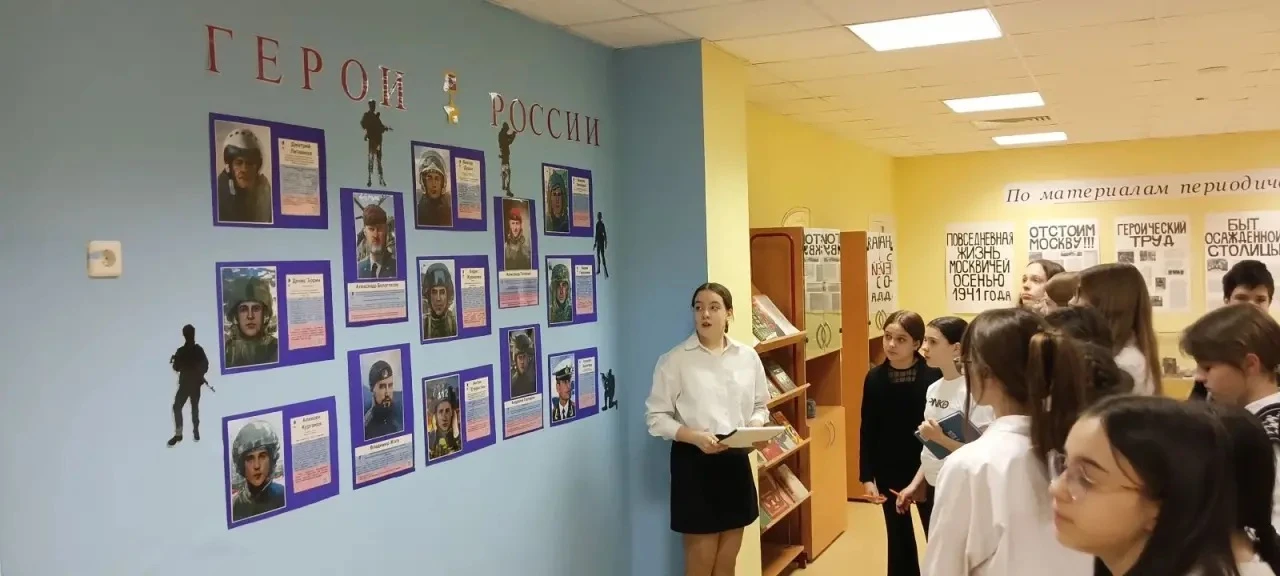 НАШИ #ШкольнаяЖизнь #Экскурсии #История #НашиАктивности  В школьном историко-краеведческом музее пер