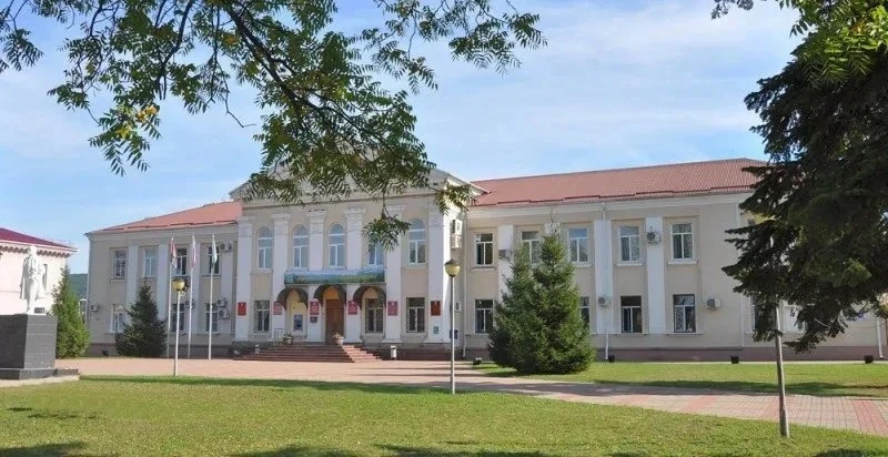 В Апшеронском районе прошли обыски у заместителей главы — возможны нарушения при пересе...