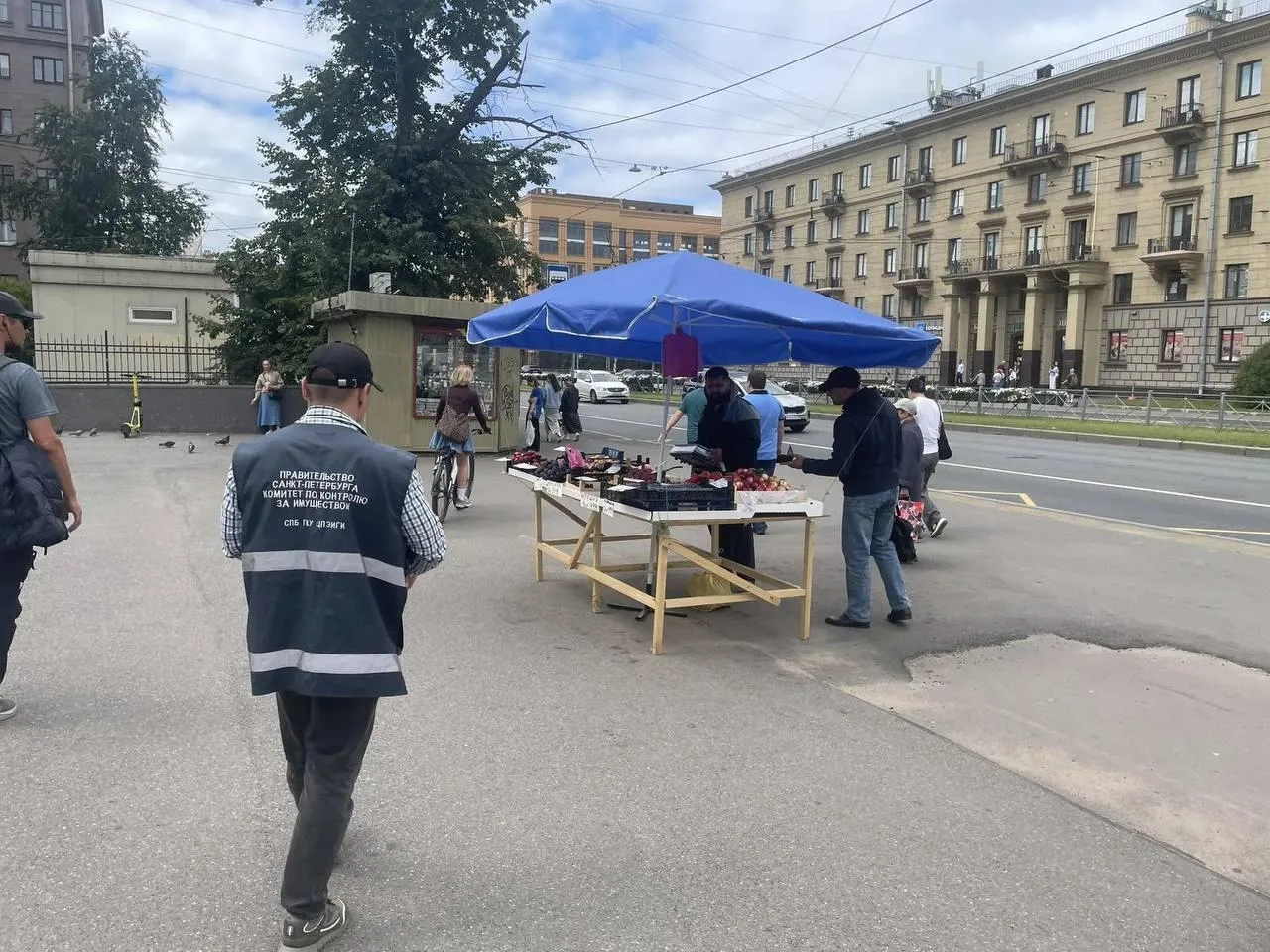 🚔 2,5 тонны овощей изъяли во время рейдов в Петербурге

За май и июнь в городе пресекли 75 случаев 