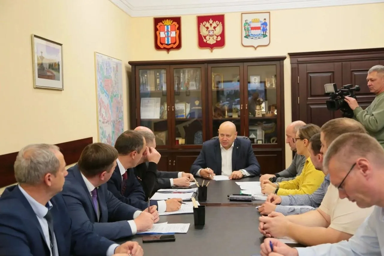 🤔 Шелест: тепло уже есть в 99% домов Омска